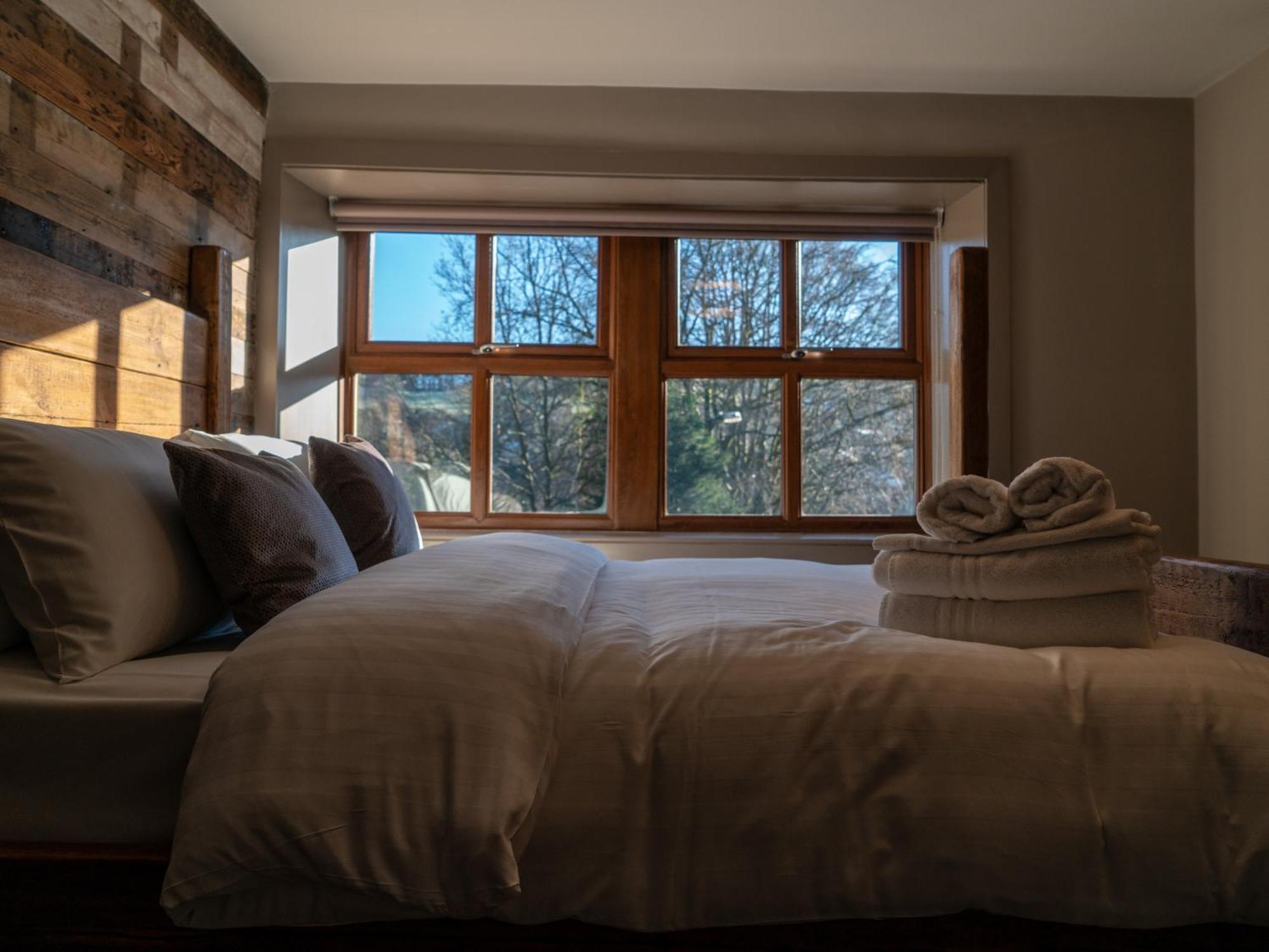 The Milestone Hotel Sowerby Bridge Room photo